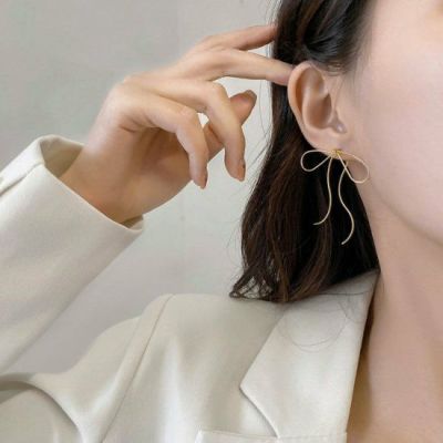 予約＊ ビッグ リボンモチーフ ピアス