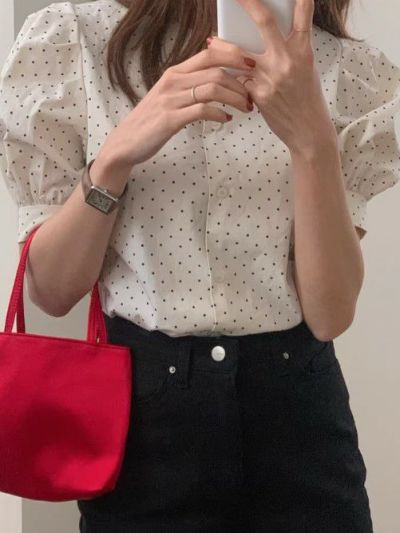 SEVENTEN ホワイトドットパフスリーブ　ブラウス 再入荷】スカラップティアードブラウス(ホワイト×ホワイトドット