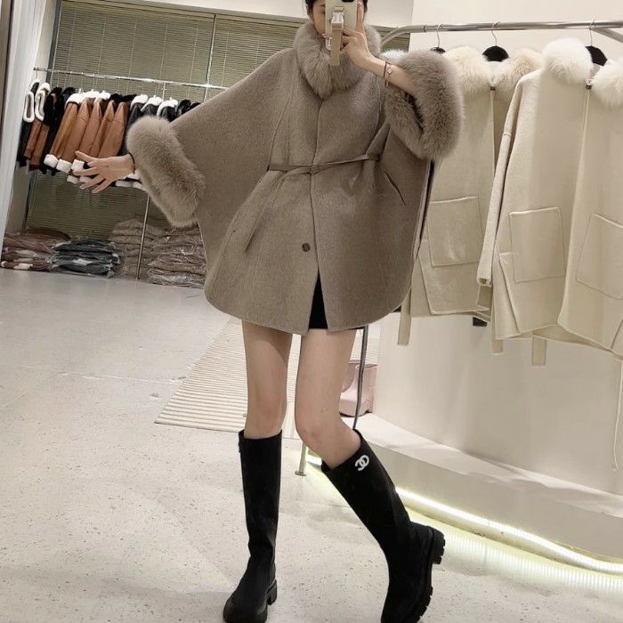 一部即納 3color ケープ フォックスファー ウールコート | LiLiRena