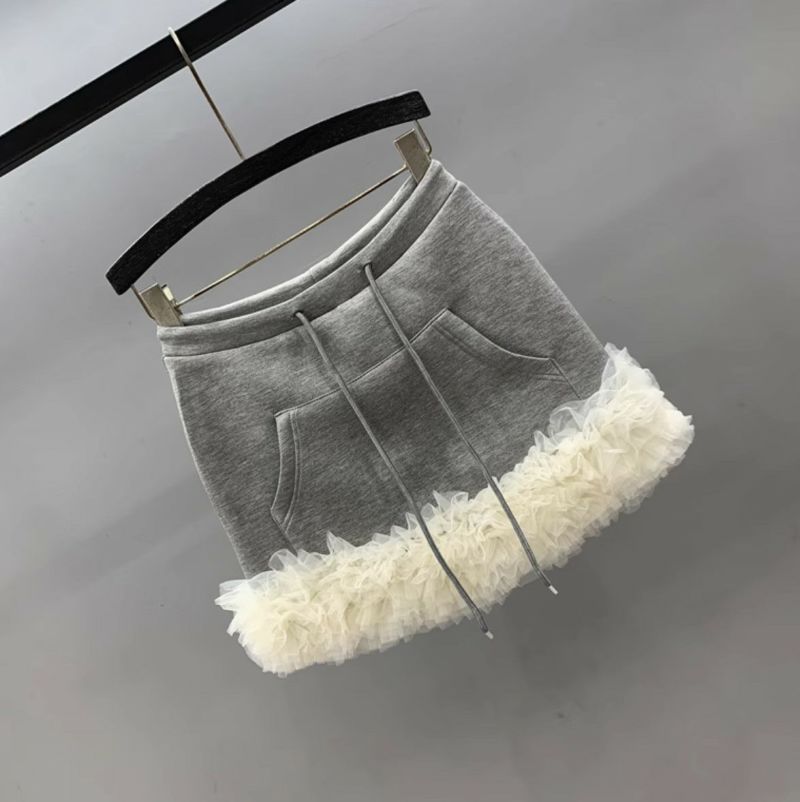気品漂う 同柄スウェットも\tHermes\tPalefroi Remix ミニスカート 予約 2color TULLE スウェット ミニスカート | LiLiRena