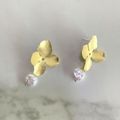 予約 Flower ゴールド パールピアス