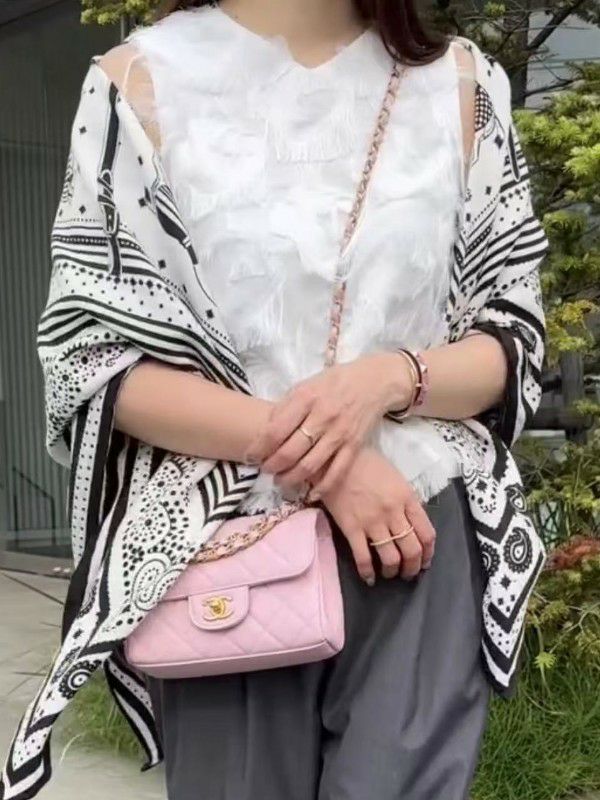 【完売】3color Horse scarf Cashmere素材 White 8月上旬頃 発送 限定数 再販 予約 3color Cashmere Horse